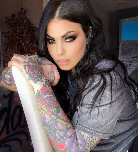 Bailey Sarian Net Worth, Age, Height, Weight, Bio, Wiki, Husband and Career