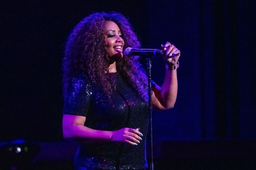 Lalah Hathaway Net Worth, Height, Age, Weight, Bio, Bra size, husband