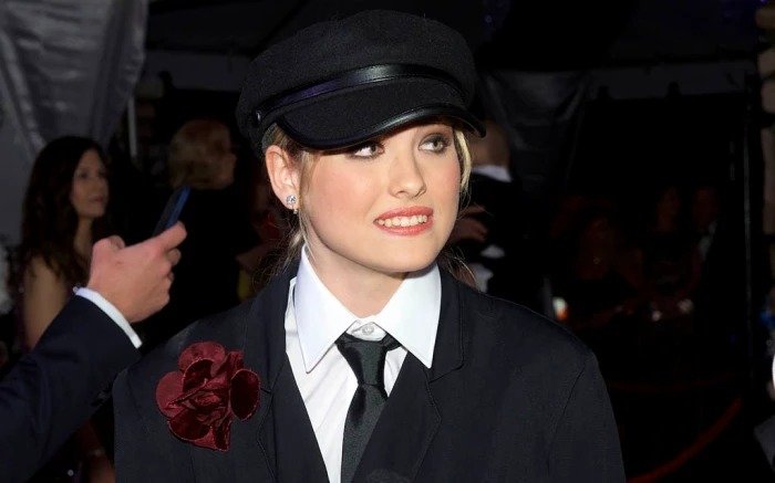 Dannielynn Birkhead Net Worth, Age, Education, Family, Bio (Anna Nicole Smith daughter)