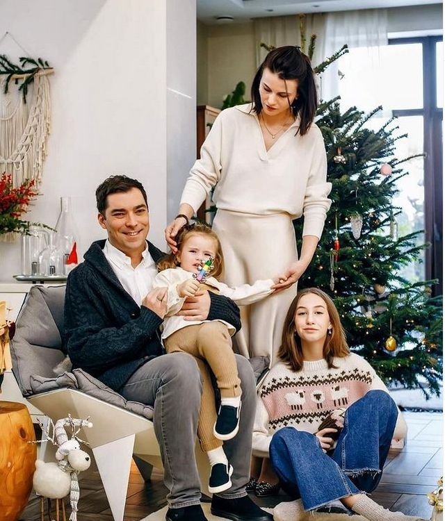 Igor Novikov Family 