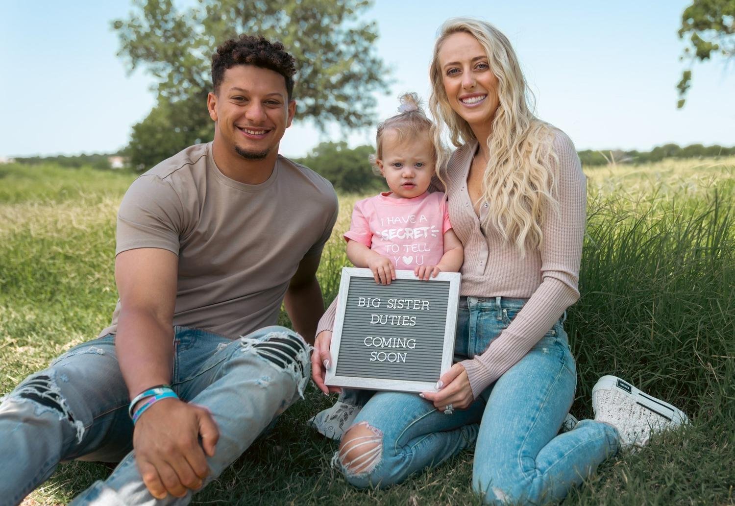 Who Is Mahomes Wife? Brittany Matthews Net worth, Earnings, Age, Height, Bio